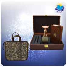 قرآن پالتویی چرم با گلدان خاتم و خودکار و روان نویس با ساک ترمه هدیه (كد 90217)