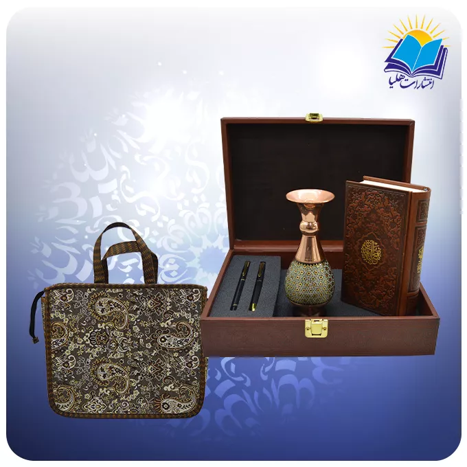 نهج البلاغه پالتویی چرم با گلدان خاتم و خودکار و روان نویس با ساک ترمه هدیه(كد 90218)