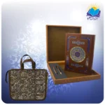 قرآن وزیری چرم با خودکار و روان نویس طرحدار با ساک ترمه هدیه (کد 90248)