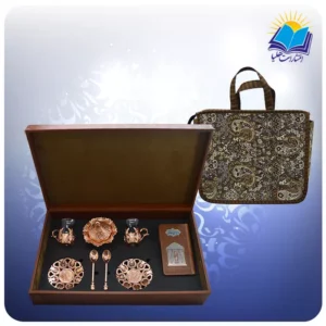 حافظ پالتویی با نیم ست چایخوری مسی با ساک ترمه هدیه (كد 90246)