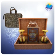 قرآن وزیری با دو گلدان چرم طبیعی با ساک ترمه هدیه (کد90276)