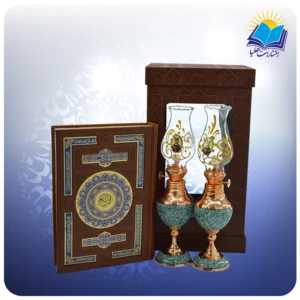 قرآن وزیری با دو چراغ نفتی 20 فیروزه جعبه چرم طلقدار (کد190395)